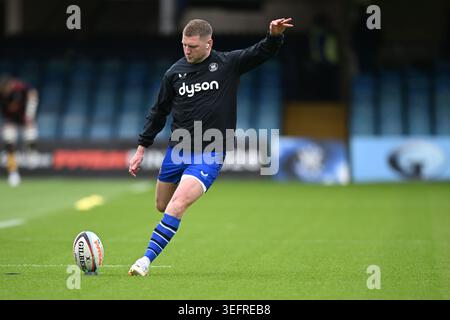 Bath, Royaume-Uni. 16 mai 2026 ; The Recreation Ground, Bath, Somerset, Angleterre; Gallagher Premiership Rugby, Bath versus Newcastle Falcons ; Finn Russell pour Bath Rugby WARMS Up crédit : action plus Sports images/Alamy Live News Banque D'Images