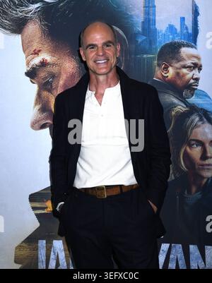 15 mai 2026, New York, NY, États-Unis : Michael Kelly assiste à la première mondiale des studios Amazon MGM Tom Clancy's 'Jack Ryan : Ghost War'. Tenue au Regal Times Square à New York. Photo image Press/Zuma Press le 15 mai 2026. (Crédit image : © photo image Press via ZUMA Press Wire) USAGE ÉDITORIAL SEULEMENT ! Non destiné à UN USAGE commercial ! Banque D'Images