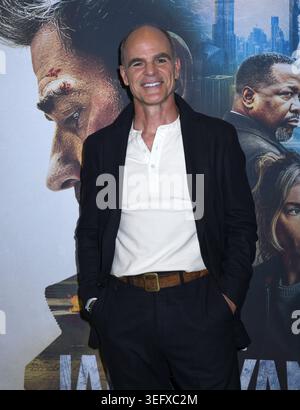 15 mai 2026, New York, NY, États-Unis : Michael Kelly assiste à la première mondiale des studios Amazon MGM Tom Clancy's 'Jack Ryan : Ghost War'. Tenue au Regal Times Square à New York. Photo image Press/Zuma Press le 15 mai 2026. (Crédit image : © photo image Press via ZUMA Press Wire) USAGE ÉDITORIAL SEULEMENT ! Non destiné à UN USAGE commercial ! Banque D'Images