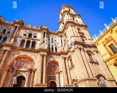 Vue rapprochée de la cathédrale de Malaga. La cathédrale de Malaga est une église catholique romaine dans la ville de Malaga, dans la communauté andalouse en Espagne. Banque D'Images