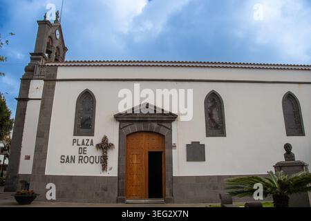 Firgas, Espagne 19 mai 2025, Eglise historique sur la Plaza de San Roque à Firgas, Gran Canaria. Banque D'Images