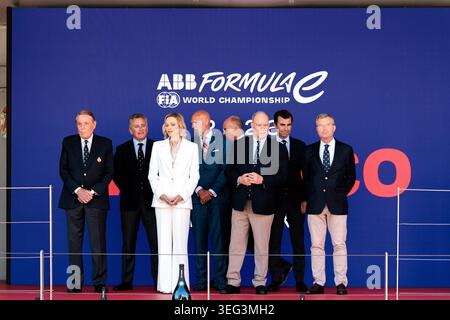 Monte Carlo, Monaco. 17 mai 2026. Albert II, Prince de Monaco, et Charlene, Princesse de Monaco, lors de la cérémonie du podium le jour 2 du week-end de course sur le circuit de Monaco lors du week-end E Monaco E-Prix le 17 mai 2026 à Monte Carlo, Monaco. Banque D'Images