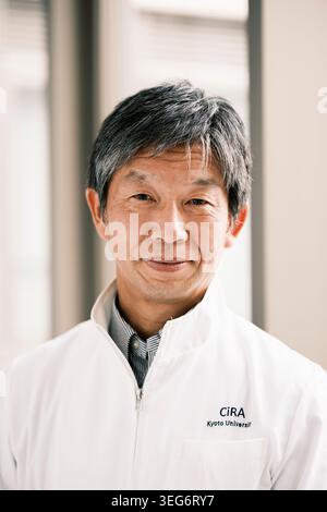 Dr Jun Takahashi au Centre de recherche et d'application des cellules IPS Banque D'Images