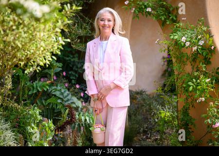 Londres, Royaume-Uni. 18 Tamara Beckwith dans le jardin de la Lady Garden Foundation, au RHS Chelsea Flower Show, au Royal Hospital Chelsea à Londres. Date de la photo : lundi 18 mai 2026. Le crédit photo devrait se lire comme suit : Matt Crossick/Empics/Alamy Live News Banque D'Images