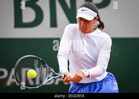 IPA84862402 - Amandine Monnot, de France, lors de la deuxième journée de qualification du Roland-Garros 2026, Open de France, tournoi de tennis du Grand Chelem, le 19 mai 2026 au stade Roland-Garros à Paris, France Banque D'Images