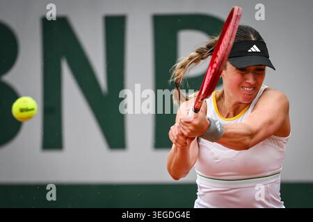 IPA84864638 - Julie BELGRAVER de France lors de la deuxième journée de qualification du Roland-Garros 2026, Open de France, tournoi de tennis du Grand Chelem le 19 mai 2026 au stade Roland-Garros à Paris, France Banque D'Images