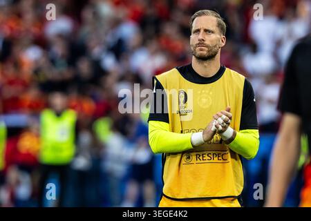 Stuttgart, ALLEMAGNE - 05 JUILLET : Oliver Baumann (Allemagne, 12) remercie les fans après le match quart de finale de l'UEFA EURO 2024 entre Espagne vs Allemagne à Stuttgart Arena lors de l'UEFA EURO 2024 le 05 juillet 2024 à Stuttgart, Allemagne. Banque D'Images