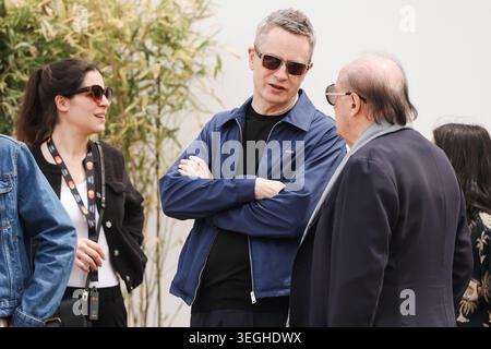 Cannes, France. 19 mai 2026. Nicolas Winding Refn arrive au photocall pour le film ''Her Private Hell'' lors du 79ème Festival de Cannes le 19 mai 2026, à Cannes, France. (Photo de Alessandro Bremec/NurPhoto) crédit : NurPhoto SRL/Alamy Live News Banque D'Images
