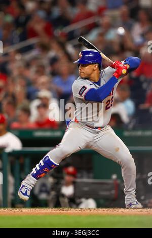 Washington, DC ; les mets de New York ont quitté le batteur Juan Soto (22 ans) lors du match de baseball de la Ligue majeure entre les Nationals de Washington et les mets de New York au Nationals Park le mardi 19 mai 2026. Les Nationals battent les mets 9-6. (Steve Prakope/image du sport) Banque D'Images