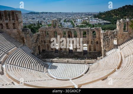 Ancien amphithéâtre en pierre à l'Acropole d'Athènes Banque D'Images