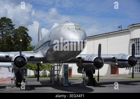 Berlin, Allemagne - 21 mai 2026 : vue de face de l'avion de transport historique Handley page Hastings TG503 de la Royal Air Force au Musée allié. Banque D'Images