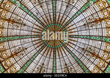 Dôme en vitrail du hall du Gran Hotel Bolivar, Lima, Pérou Banque D'Images