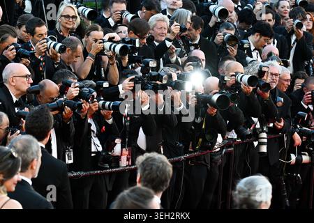 Cannes, France. 21 mai 2026. Cérémonie d'ouverture tapis rouge avant la projection du baiser électrique (la venus électrique) réalisé par Pierre Salvadori dans le cadre du 79ème Festival de Cannes, France, le 12 mai 2026. (Photo de Lionel Urman/Sipa USA) crédit : Sipa USA/Alamy Live News Banque D'Images