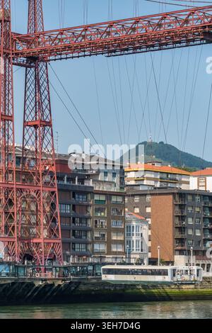 Pont Vizcaya et rivière Nervion à Portugalete Espagne Banque D'Images