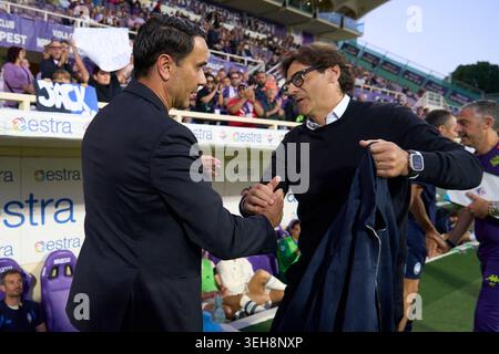 Firenze, Italie. 22 mai 2026. Entraîneurs Raffaele Palladino et Paolo Vanoli au début du match de football Serie A entre Fiorentina et Atalanta au stade Artemio franchi à Florence, centre de l'Italie - vendredi 22 mai 2026. Sport - Soccer (photo de Marco Bucco/la presse) crédit : LaPresse/Alamy Live News Banque D'Images