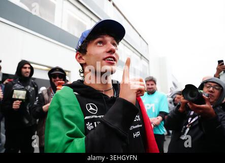 Vainqueur de la course, le pilote Mercedes Andrea Kimi Antonelli après le Grand Prix du Canada 2026 au circuit de Gilles-Villeneuve, Montréal. Date de la photo : dimanche 24 mai 2026. Banque D'Images