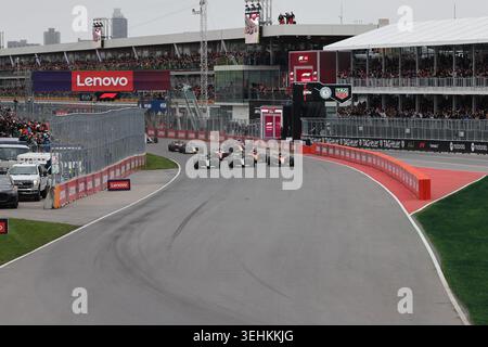 Les pilotes de formule 1 concourent lors de la course du Grand Prix canadien AWS de formule 1 2026 au circuit Gilles Villeneuve à Montréal, Canada, du 22 au 24 mai 2026, dans le cadre de la ronde 7 du Championnat du monde FIA de formule 1 2026, mettant en vedette le format F1 Sprint avec un tir de sprint et une course de sprint. Photo Alessio de Marco/ABACAPRESS.COM Banque D'Images
