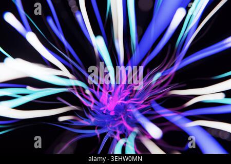 Rendu 3D dynamique d'un noyau de particule éclatant avec des lignes bleu néon, violet et blanc. Vue macro des câbles à fibre optique ou neurone biologique p Banque D'Images