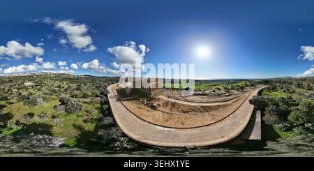 360 drone panorama du temple de Concordia et de la vallée des temples paysage archéologique à Agrigente, Sicile. Banque D'Images
