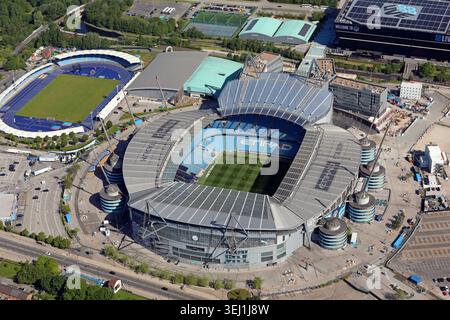 Vue aérienne du stade Eithad de Manchester City. Image prise le dernier jour de la saison 2025/26. Dernier match de Pep Guardiola, John Stones & Bernardo Silva. Banque D'Images