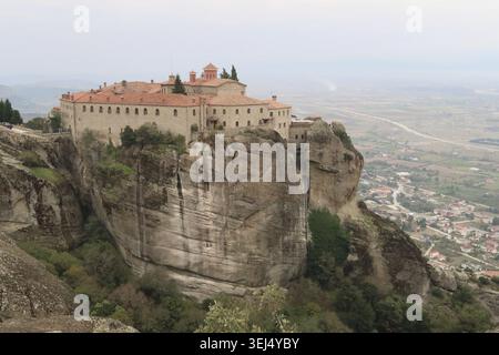 Belle vue sur le monastère Saint-Étienne, Meteora, Grèce 2021 Banque D'Images