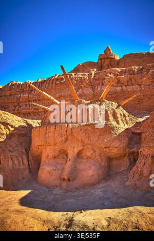 Statue de la liberté sculpture en grès dans Desert Cliff Mesquite Nevada Banque D'Images