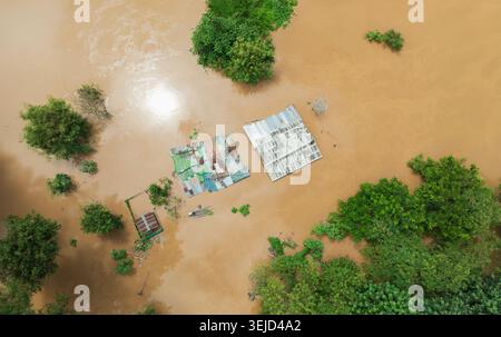 Inondations dévastatrices en Asie du Sud-est. L'impact de la Nina Banque D'Images