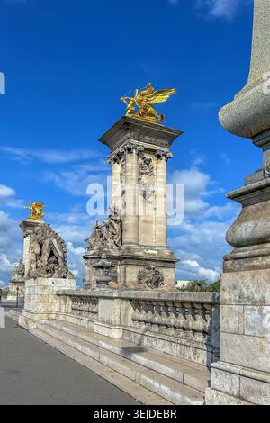 Le Pont Alexandre III, Paris, France Banque D'Images