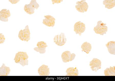 Motif décoratif de pop-corn volant, isolé sur fond blanc. Banque D'Images