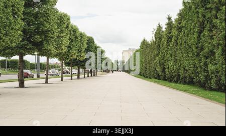 Vue sur la belle rue Greem dans la ville Banque D'Images
