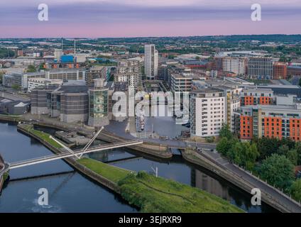 Royal Armouries Museum, Leeds, West Yorkshire, Angleterre. Musée national présentant des armes et des armures à côté du Leeds Dock. Banque D'Images