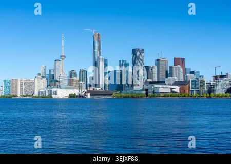 Toronto, Canada - 30 mai 2026 : vue de Toronto depuis le lac Ontario en 2026. Toronto, Canada. Banque D'Images