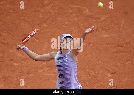 Paris, Frankreich. 31 mai 2026. Open de France - IgA Swiatek (Pol) participe au tournoi Roland-Garros 2026 à Paris, FRANCE, du 31 au 2026 mai (photo par Antonio Borga/Sipa USA) crédit : Sipa USA/Alamy Live News Banque D'Images