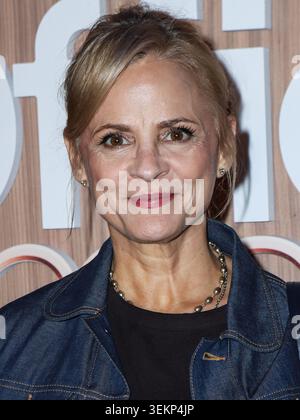 New York, États-Unis. 2 juin 2026. MANHATTAN, NEW YORK CITY, NEW YORK, États-Unis - 2 JUIN : Amy Sedaris arrive à la première New-yorkaise de 'Office Romance' de Netflix qui s'est tenue au Regal Union Square au One Union Square South Luxury Apartments le 2 juin 2026 à Manhattan, New York, États-Unis. ( Credit : image Press Agency/Alamy Live News Banque D'Images