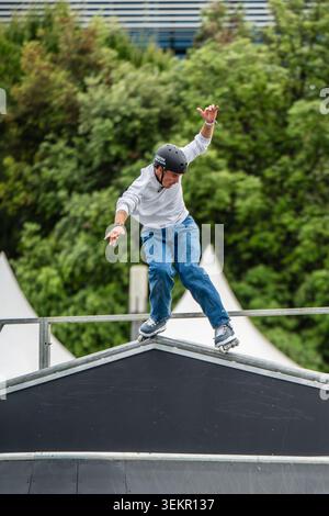 Montpellier, France – 14 mai 2026 : Jaro Frijn des pays-Bas lors de la série Rollerblading fusion Park Pro Men qualification au FISE Montpellier, FR Banque D'Images
