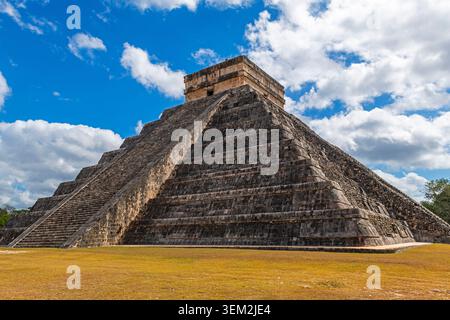 Pyramide de Kukulkan, Chichen Itza, Yucatan, Mexique. Banque D'Images