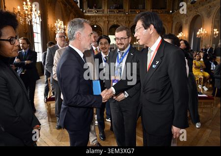 © PHOTOPQR/L'EST REPUBLICAIN/ALEXANDRE MARCHI ; NANCY ; 04/06/2026 ; POLITIQUES LOCALES - GROUPE D'ENGAGEMENT OFFICIEL DES VILLES - URBAN7 - SOMMET INTERNATIONAL DES MAIRES - SOMMET INTERNATIONAL DES MAIRES - GOUVERNEMENTS LOCAUX. Nancy 4 juin 2026. Audrey PULVAR, adjointe au maire de Paris, Emmanuel GREGOIRE, maire de Paris, et Kizo HISAMOTO, maire de Kobé (Japon), lors du Sommet international des Maires Urban7 qu'organiser la ville de Nancy du 2 au 4 juin, dans le cadre de la Présidence française du G7 qui se déroulera lui à Evian du 15 au 17 juin 2026. PHOTO Alexandre MARCHI. Banque D'Images