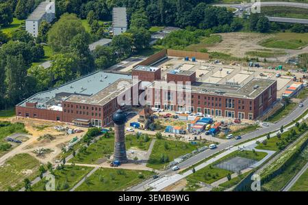 Luftbild, Baustelle und Neubau Technologiequartier in Wedau-Nord, Wasserturm und Baustelle mit Neubau auf dem alten Rangierbahnhof Wedau Gelände, Wedau, Duisburg, Ruhrgebiet, Rhénanie-du-Nord-Westphalie, Deutschland ACHTUNGxMINDESTHONORARx60xEURO *** vue aérienne, chantier de construction et nouveau quartier technique de construction à Wedau Nord, château d'eau et chantier de construction avec nouveau bâtiment sur l'ancien chantier de triage Wedau, Wedau, Duisburg, Ruhr, Rhénanie-du-Nord-Westphalie, Allemagne ACHTUNGxMINDESTHONORARx60xEURO Banque D'Images