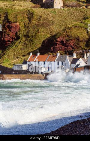 Pennan Village, Écosse Banque D'Images
