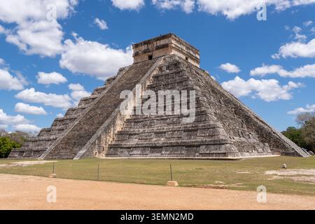 Chichen Itza Pyramide maya El Castillo Landmark dans le Yucatan Mexique Banque D'Images
