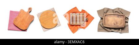 Assortiment de planches à découper en bois et de torchons de cuisine pour la préparation culinaire et la présentation des aliments Banque D'Images