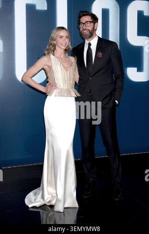 Emily Blunt avec son mari John Krasinski lors de la première du film 'Disclosure Day' au David H. Koch Theater. New York, 08.06.2026 Banque D'Images