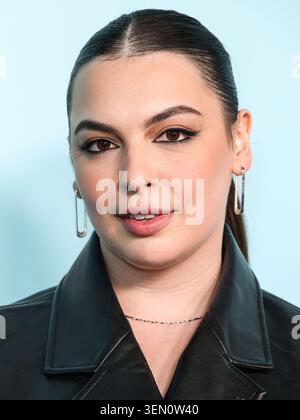 LOS ANGELES, CALIFORNIE, États-Unis - JUIN 06 : Isabella Gomez arrive à l'événement officiel Emmy FYC (pour votre considération) de la saison 3 d'Apple TV+ qui s'est tenu au DGA Theater Complex de la Directors Guild of America le 6 juin 2026 à Los Angeles, Californie, États-Unis. (Photo de Xavier Collin/image Press Agency) Banque D'Images