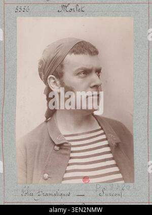 Morlet se produit à l'opéra-comique Surcouf au Théâtre des Folies-dramatiques à Paris le 6 octobre 1887, capturé comme un tirage de démonstration par l'Atelier Nadar. Banque D'Images
