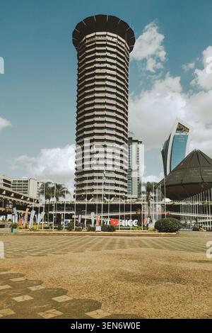 Le Kenyatta International Convention Centre KICC Tower and Amphitheater sur la Plaza, Nairobi, Kenya Banque D'Images