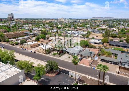 Phoenix Arizona, Crystal point, quartier résidentiel, vue aérienne, maisons unifamiliales, logement de faible hauteur, développement suburbain, palmiers, paysage urbain, urba Banque D'Images