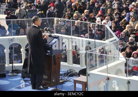 Le président Barack Obama donne son discours d'après avoir prêté serment à Washington, D.C., le 20 janvier 2009. DoD photo par le conseiller-maître Sgt. Meneguin Thomas, U.S. Air Force Banque D'Images