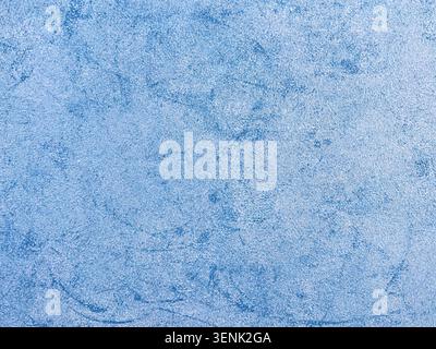 Un fond bleu et aqua abstrait peint à la main. Il est fait avec des peintures acryliques. Un fond rafraîchissant peint en bleu. Peinture abstraite bleue. Banque D'Images