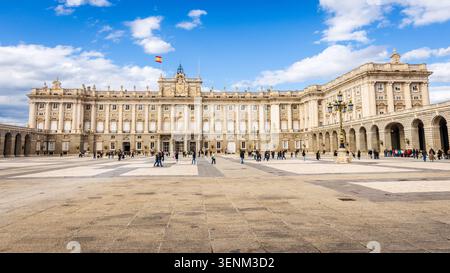 14 mars 2025, Madrid, Espagne : Palais Royal de Madrid, Espagne - le plus grand palais d'Europe occidentale et la résidence officielle de la famille royale Banque D'Images