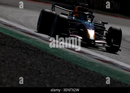 Barcelone, Espagne. 12 juin 2026. Arvid Lindblad (GBR) Racing Bulls Formula One Team VCARB 03. 12.06.2026. Championnat du monde de formule 1, Rd 7, Grand Prix Barcelone-Catalunya, Barcelone, Espagne, journée d'entraînement. Le crédit photo devrait se lire : XPB/Alamy Live News. Banque D'Images